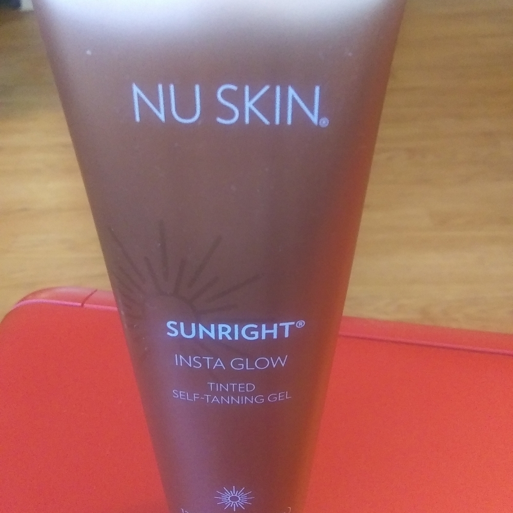 Sunless tanner